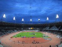 FB体育-绿茵场与硬木地板的交响，当西甲德比遇见NBA巅峰对决