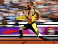 FB体育官网-戈贝尔一柱擎天！湖人雷霆焦点战，法国铁塔证明何为防守的艺术