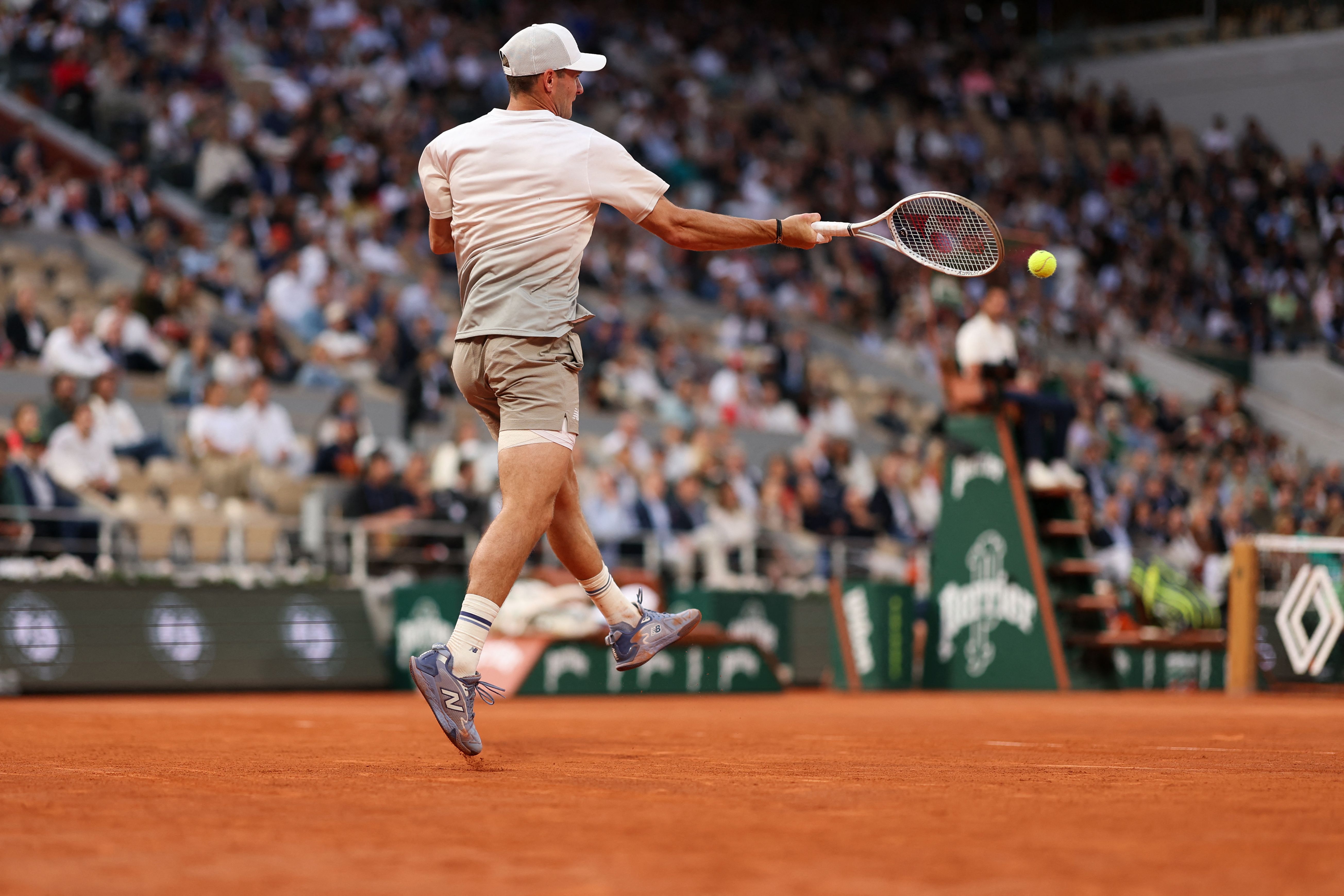 英国网球队碾压法国网球队，阿尔卡拉斯爆发神勇的简单介绍