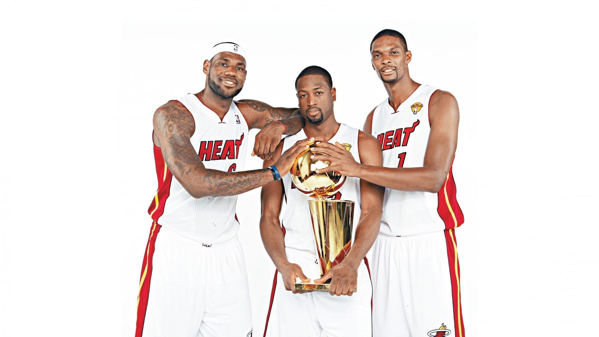 奥亚尔萨瓦尔的全面统治，从马里一波带走澳大利亚看现代足球的攻防一体哲学