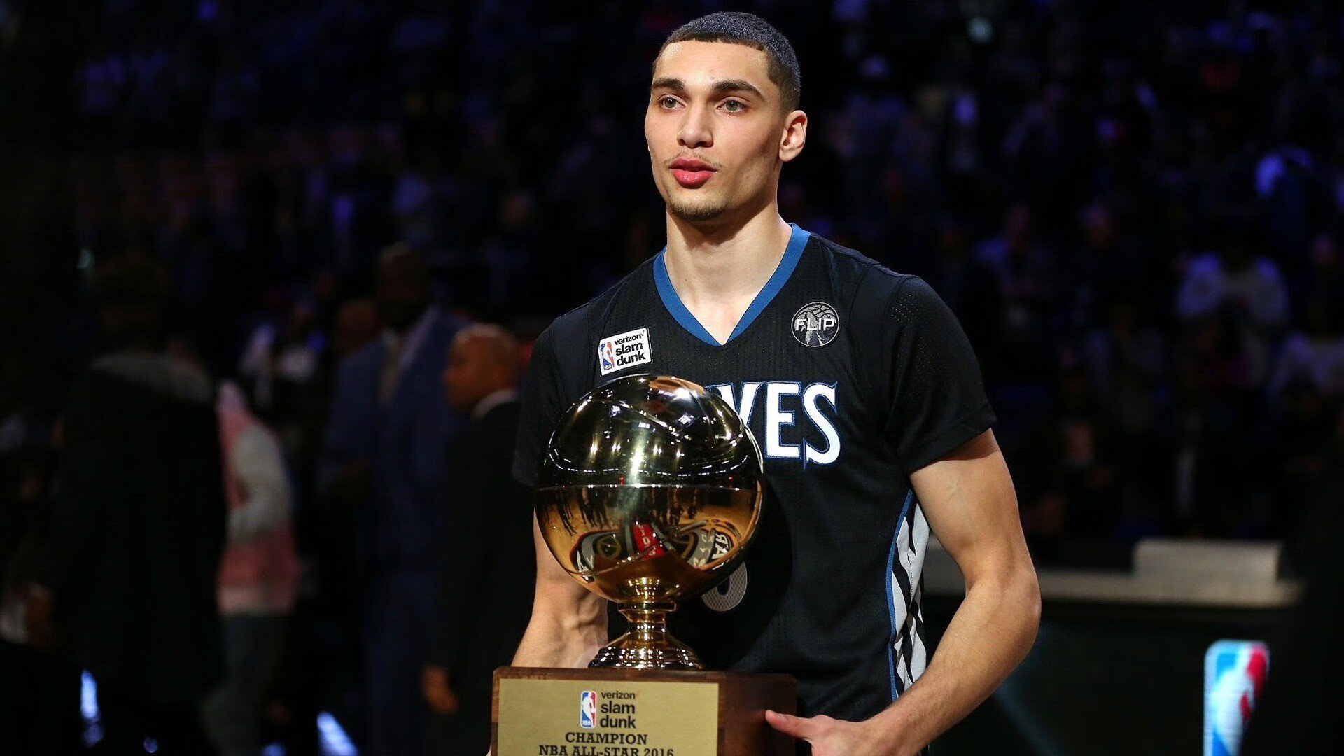 浓眉爆发！开拓者最后时刻惊险击败山西队