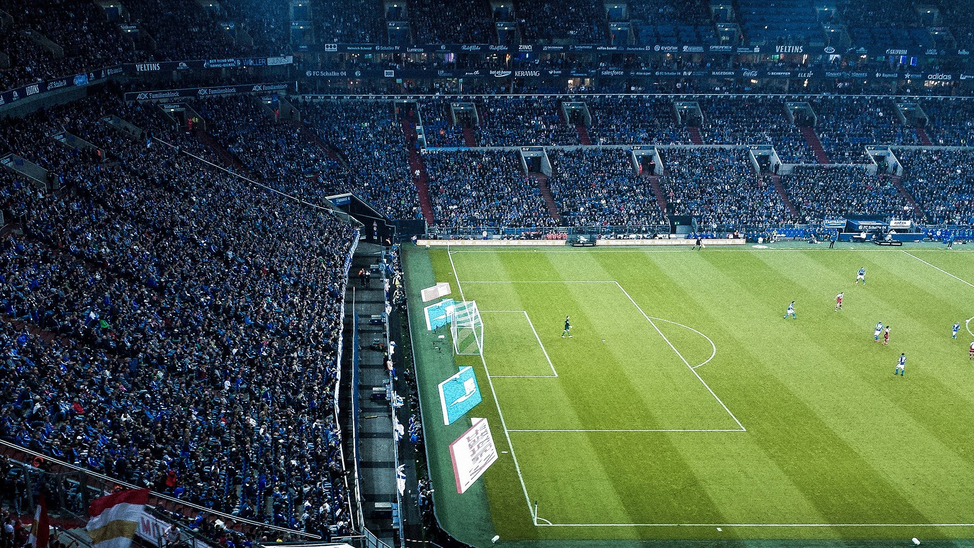 塞维利亚险胜拜仁，皮克状态火热—铁血防守铸就欧战经典